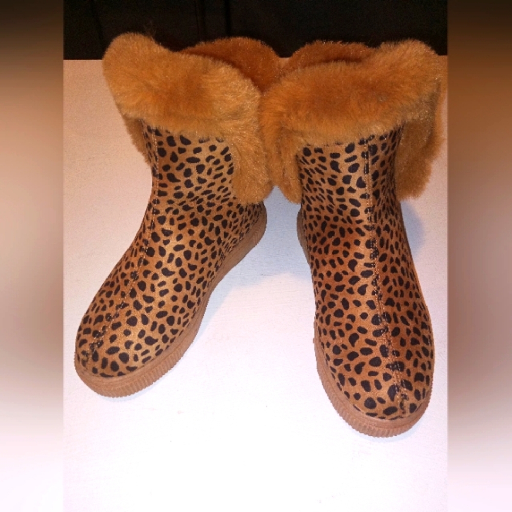 Bamboo Leopard Faux Fur Boots